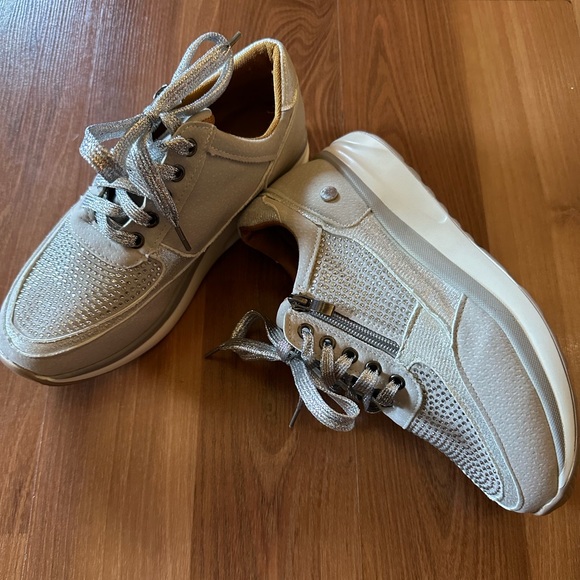 Shoes - Silver Rhinestone shoes size 38 7 NWT